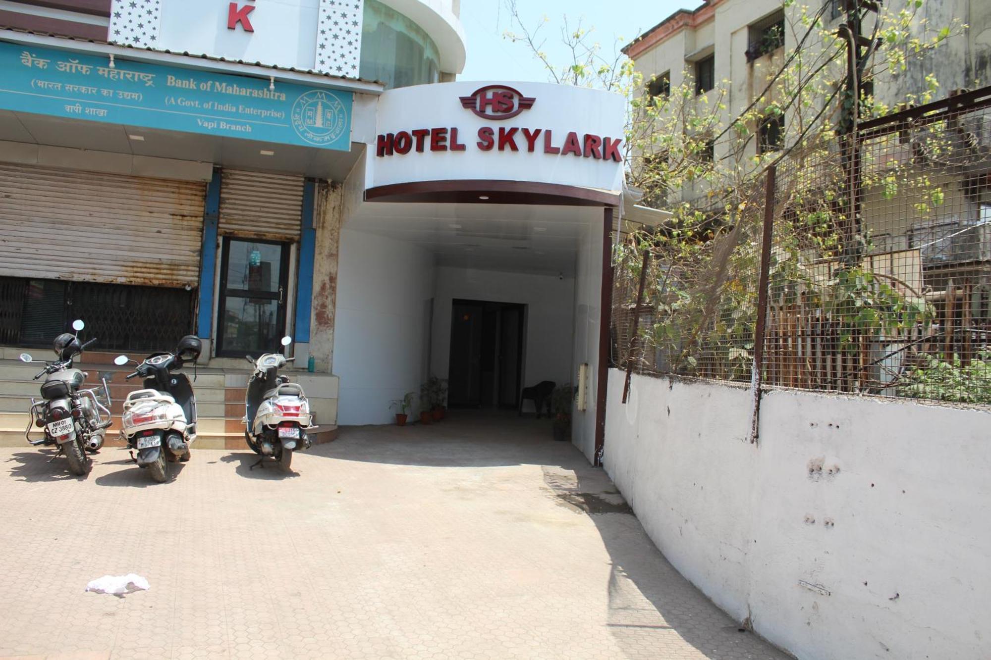 Hotel Skylark Vapi Kültér fotó